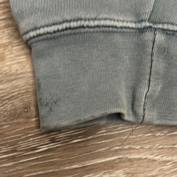 Crewneck - Picture 2 of 5